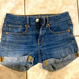 American Eagle ‘super stretch’ jean shorts
